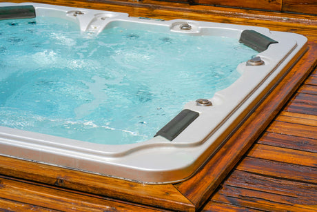 How to Maintain a Hot Tub in 3 Steps