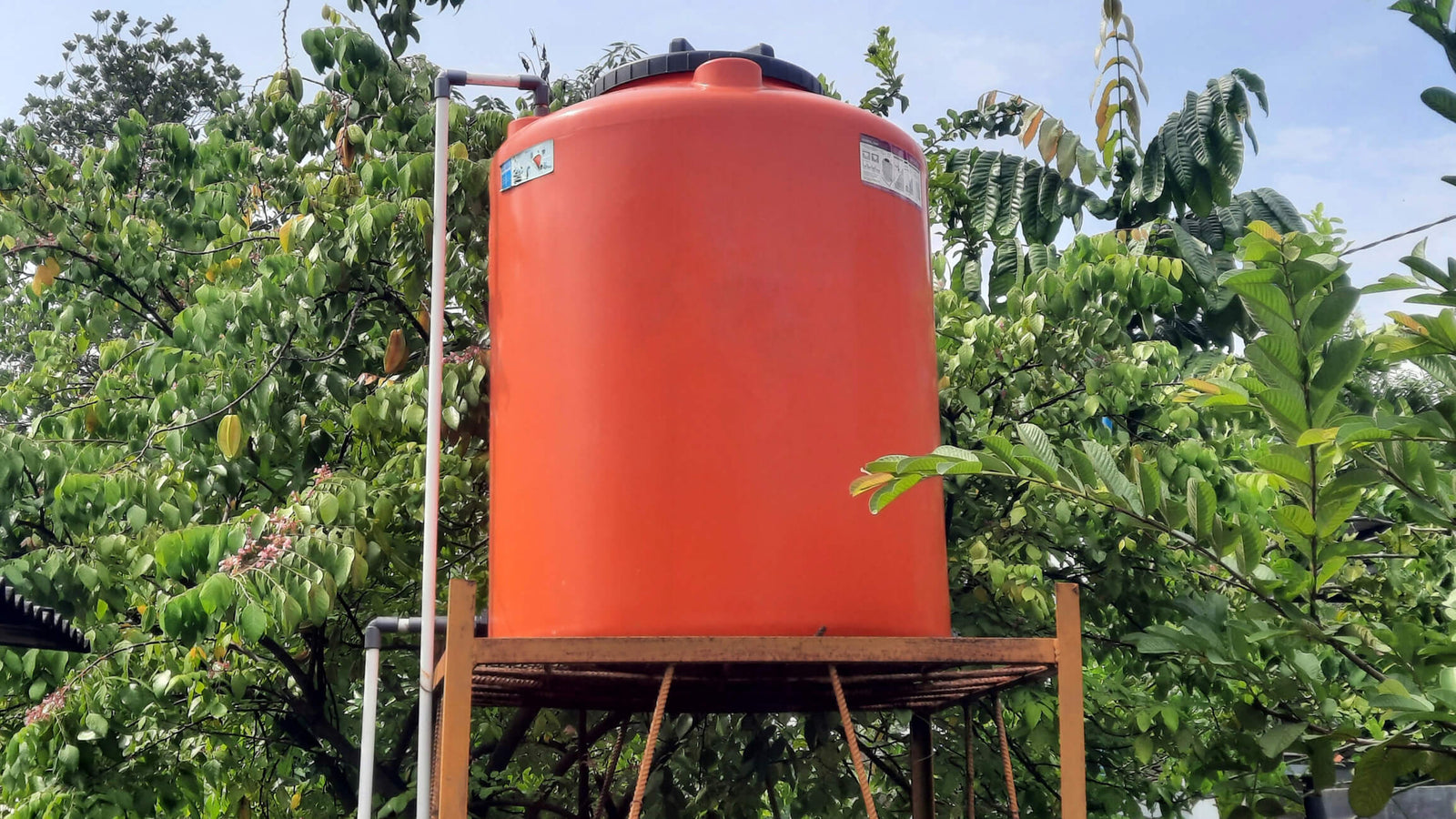 water storage tank
