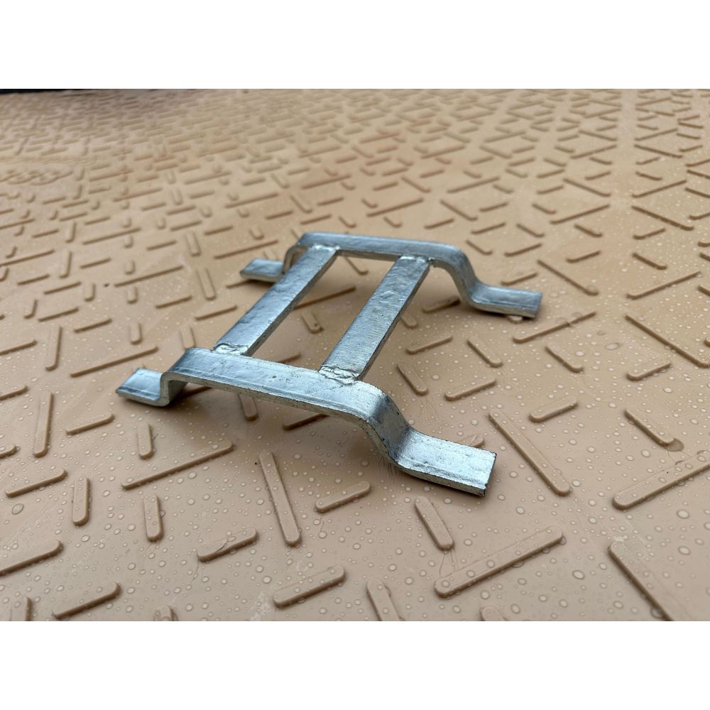 Ground Protection Mat 4-Way Over Mount Connector