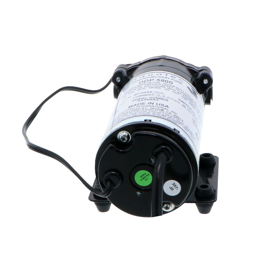 Aquatec 5851-7E12-J574 Pump .7 GPM, 3/8"JG, 115V