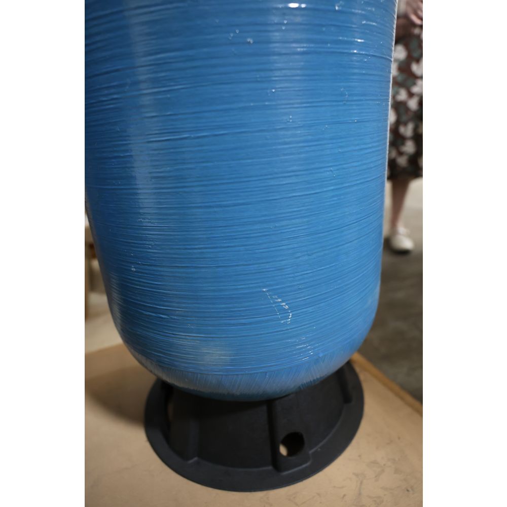 Romate Tank 80 Gallon Composite with Bladder 16" x 57" Inlet/Outlet 1" Male NPT OPEN BOX